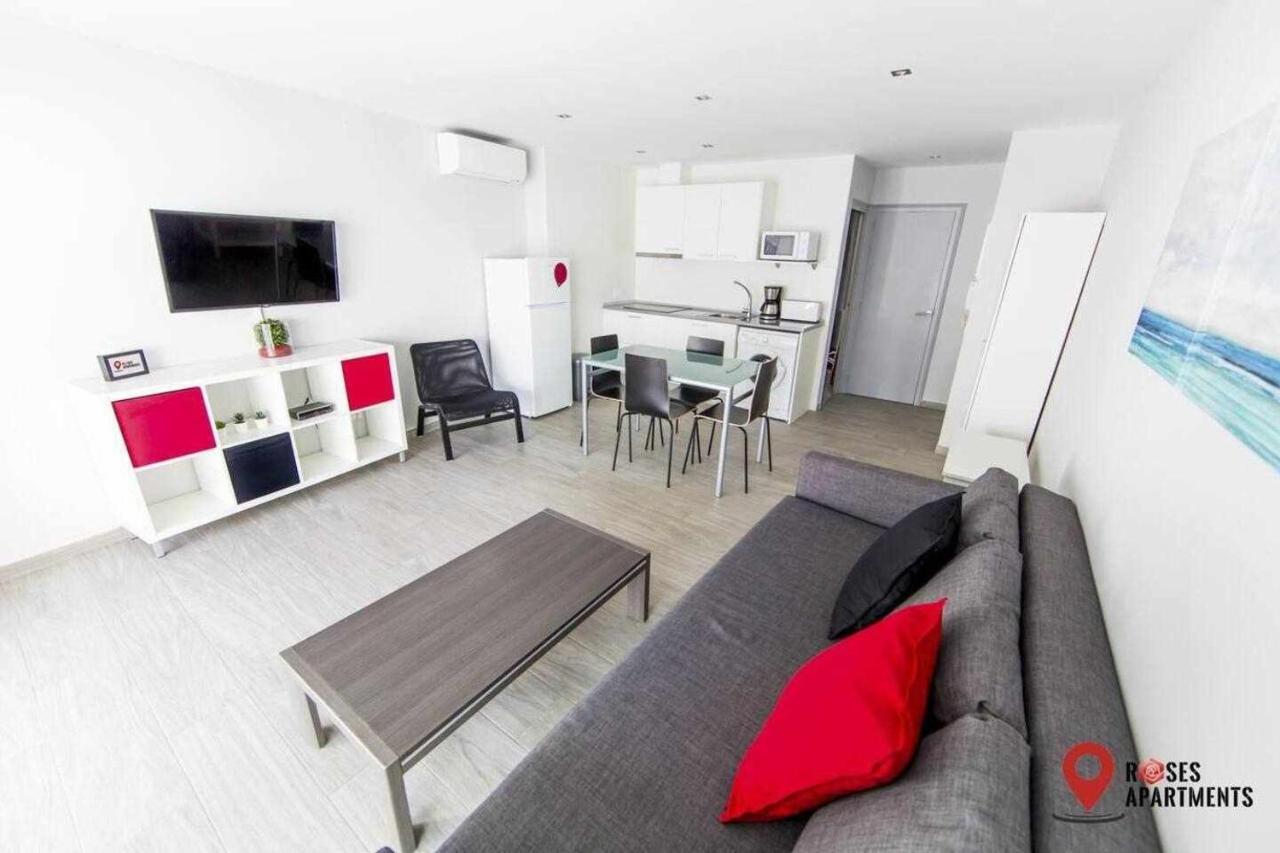 Roses Apartments 2 - Vista Mar Lateral 1Habitacion Dış mekan fotoğraf